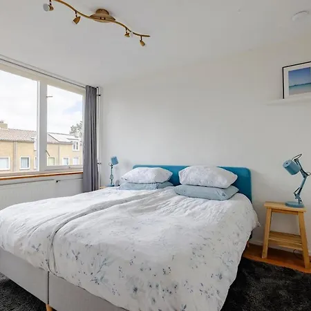 Family In With Garden, Near & Amsterdam بيت للعطل هارلم