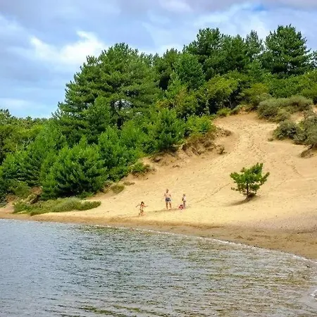 Family In With Garden, Near & Amsterdam بيت للعطل *