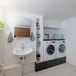 Holiday home Family In With Garden, Near & Amsterdam *